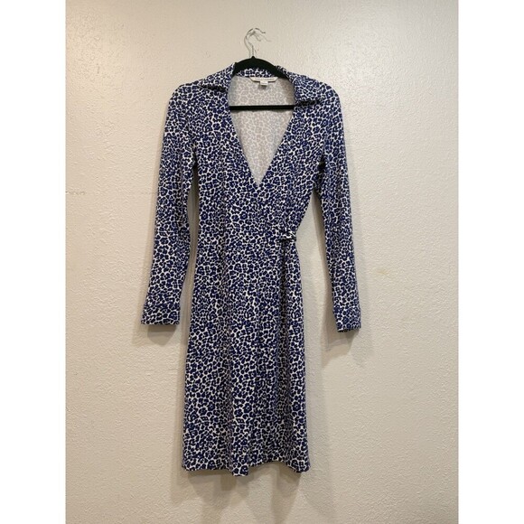 Diane Von Furstenberg DVF Classic Full Wrap Blue Animal Print Dress Size 6 - Picture 1 of 5